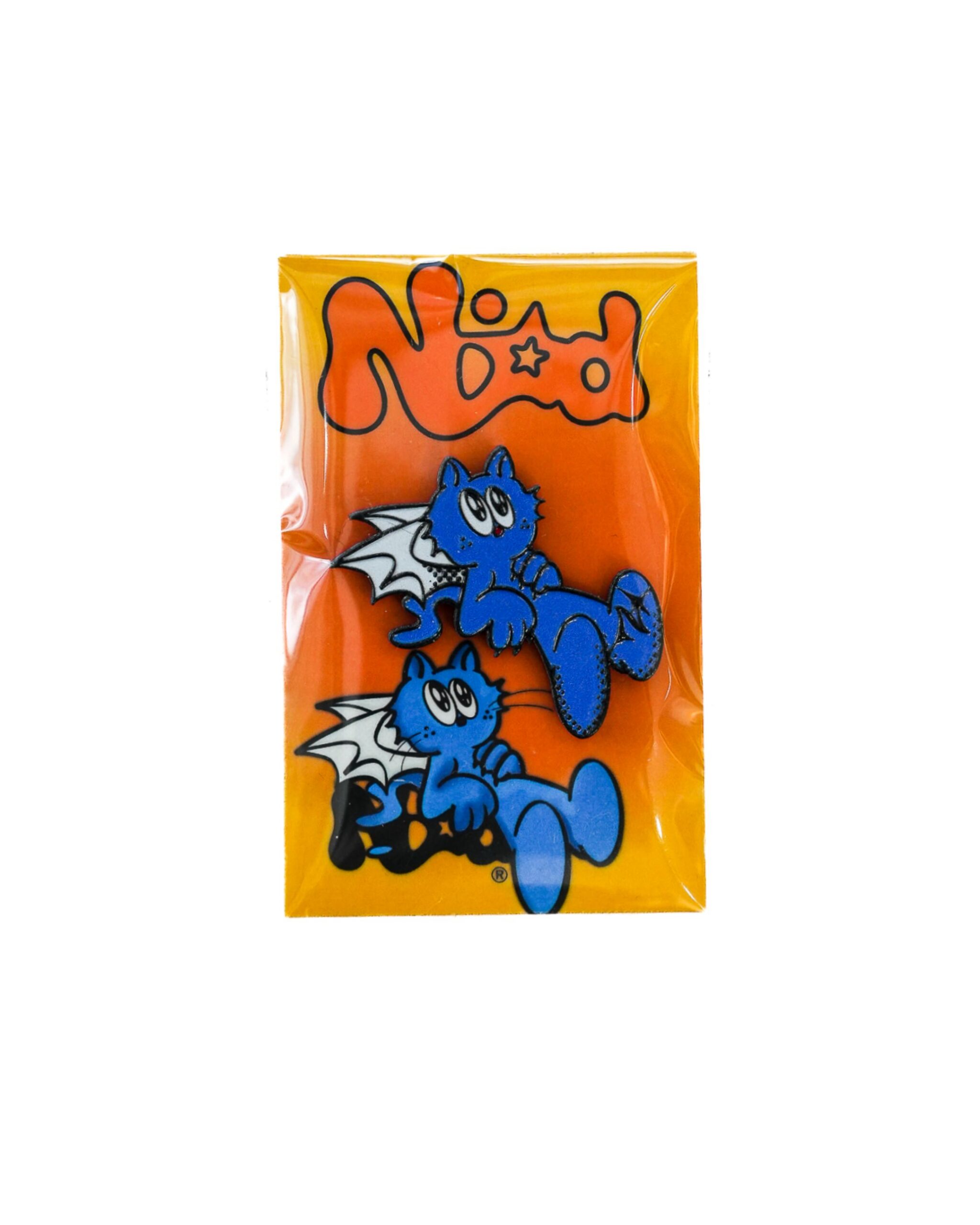 《NEVERLAND 》Blue Catttt Pin 1 3 scaled